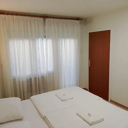 M&r Apartment